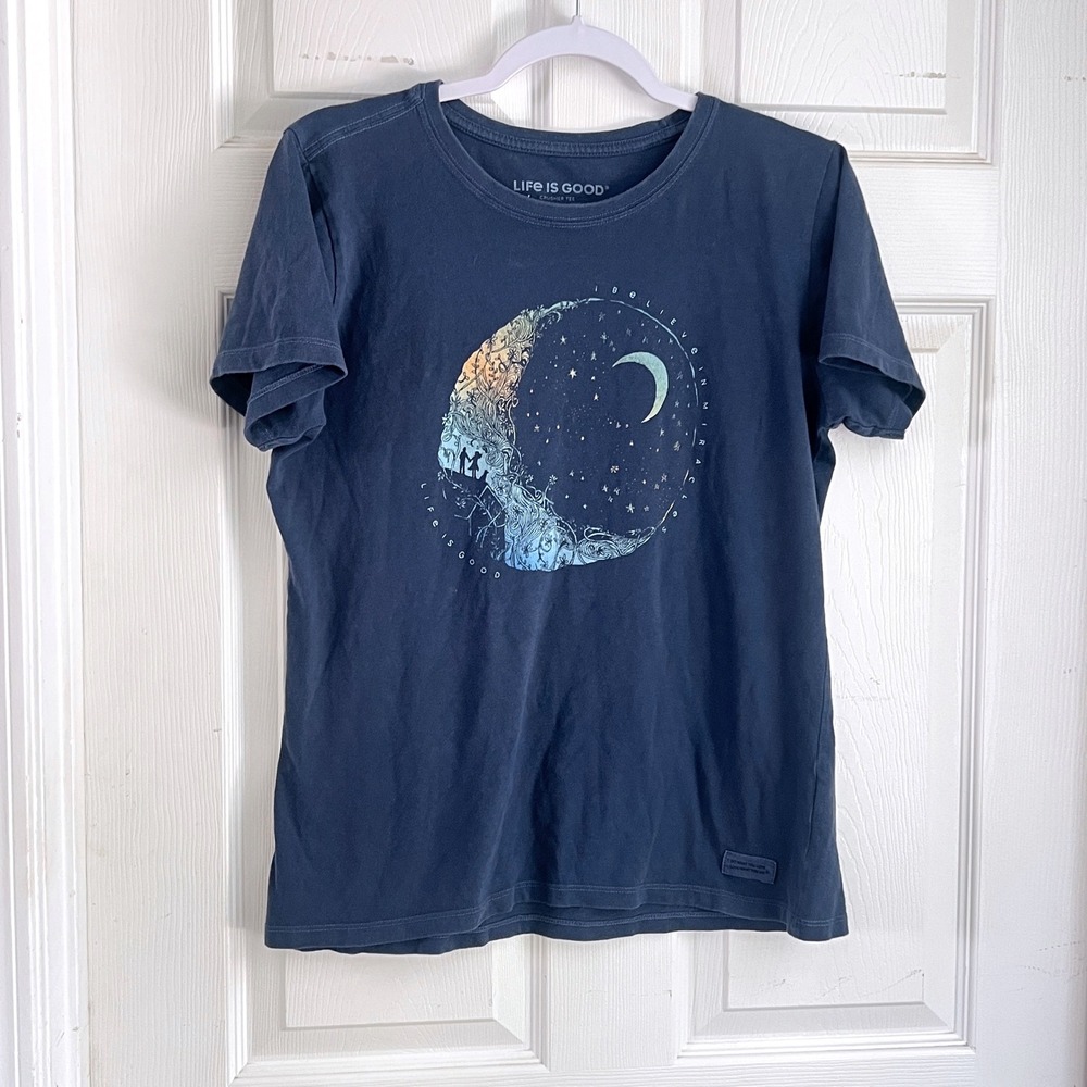 Life is Good Crusher Tee M Womens I Believe In Miracles Moon Navy Blue Celestial